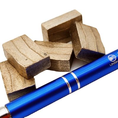 13/15/20mm Zilveren meerbladen Diamantsegment voor het snijden van marmeren graniet 5,5-6,5 mm