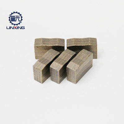 Goedkwalificeerde Multi-Blade Diamond Segment 24x8.8/9.6x15mm voor nat snijgranit