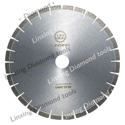 Diamanten gereedschappen voor het snijden van granietplaten Segmentgrootte 40*3,2*15mm Diameter 350mm