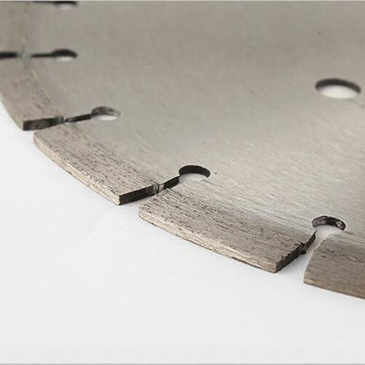 600 mm Duurzaam snel snijbaar diamantzaagmes voor het snijden van zandsteenmetalen materiaal