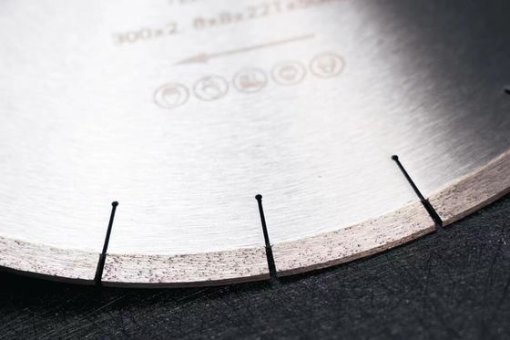 350 mm 14' U-slot porseleinen diamantzaagmes voor diamantsnijden scherptevoordeel