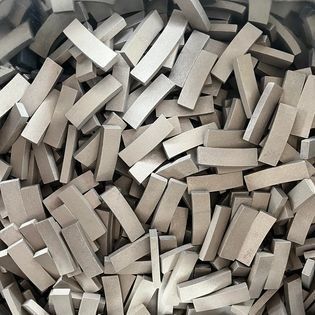 1000-1200-1600 mm Blade LINSING 24*9*13 mm Diamantsegmenten voor het snijden van granietsteen