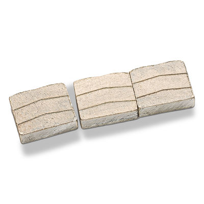 Meerlaagse diamanten puntsegmenten voor het snijden van natte granietblokstenen op een meerbladenzaag