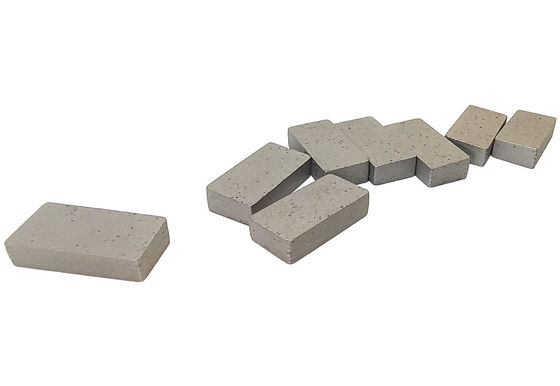 Rechtstreeks leveren van diamantensegmenten van A-kwaliteit voor het snijden van marmeren blokken op een gangsaagmachine