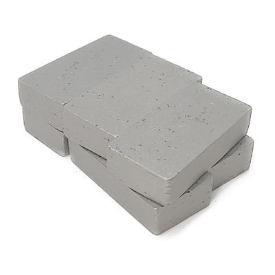 Rechtstreeks leveren van diamantensegmenten van A-kwaliteit voor het snijden van marmeren blokken op een gangsaagmachine