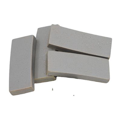 Warmperstechnologie Basalt 1200mm 2200mm Diamantsegment Indonesië Wet Cold Press Machine