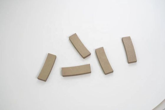 Op maat gemaakte diamantsegment voor zaagblad lassen machine linsing nat snijpunt gereedschap