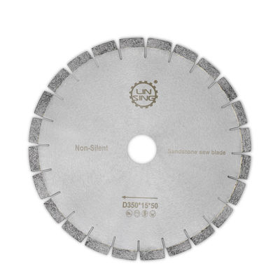Hoogfrequentie geblazen D1500mm diamantzaagblad voor het snijden van zandsteenhout op maat