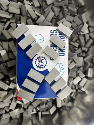 Flatform Marble Gang Saw Blade Segments voor het snijden van marmeren platen 20*4.5/5.0*8/10