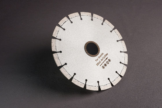 D105-D3500 mm Zilveren/zwarte diamantgereedschappen Granitzaagbladen voor verschillende diameters
