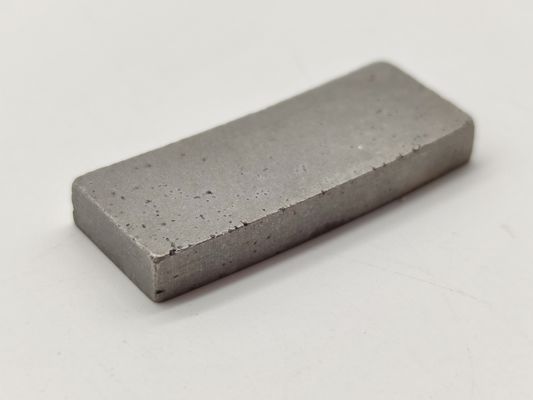 Meerlaagse diamantsegmenten voor basaltsnijden in Indonesië 450 mm 1200 mm 1600 mm