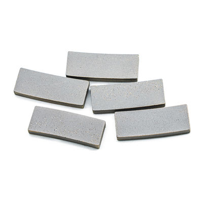 Op maat gemaakte OEM D1300MM Diamantsegment tips met metaalpoeder en diamantpoeder