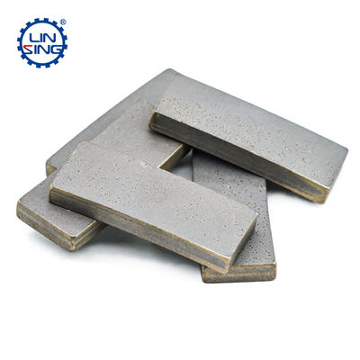 Op maat gemaakte OEM D1300MM Diamantsegment tips met metaalpoeder en diamantpoeder