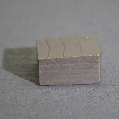 Diamantsegment metalen poeder koudpersmachine voor D2000 2500mm nat snijden in Indonesië