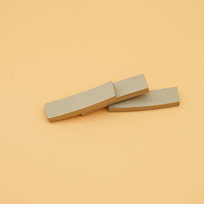 Segmenten voor het snijden van marmer 40*5*10 mm Diamantengereedschappen voor het snijden van steen in de vorm van een boog 450 mm